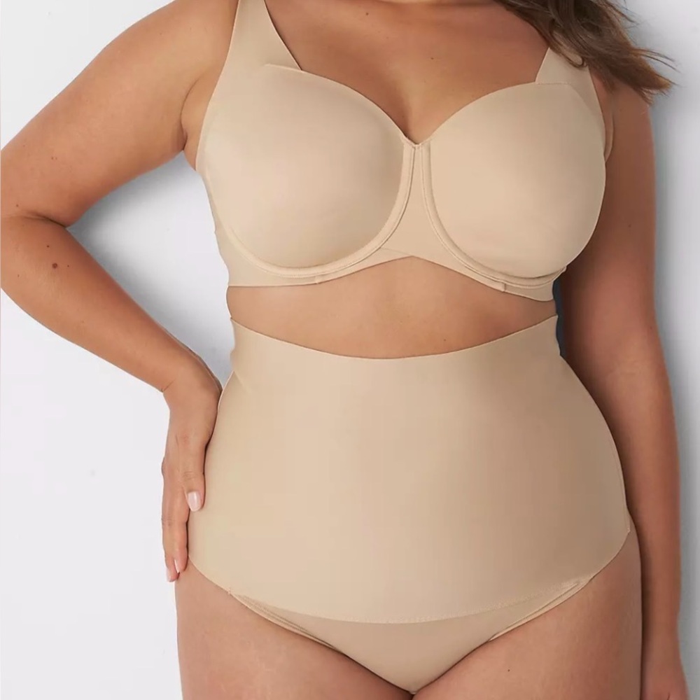 Cacique- High Waist Shapewear Brief- size 22/24
